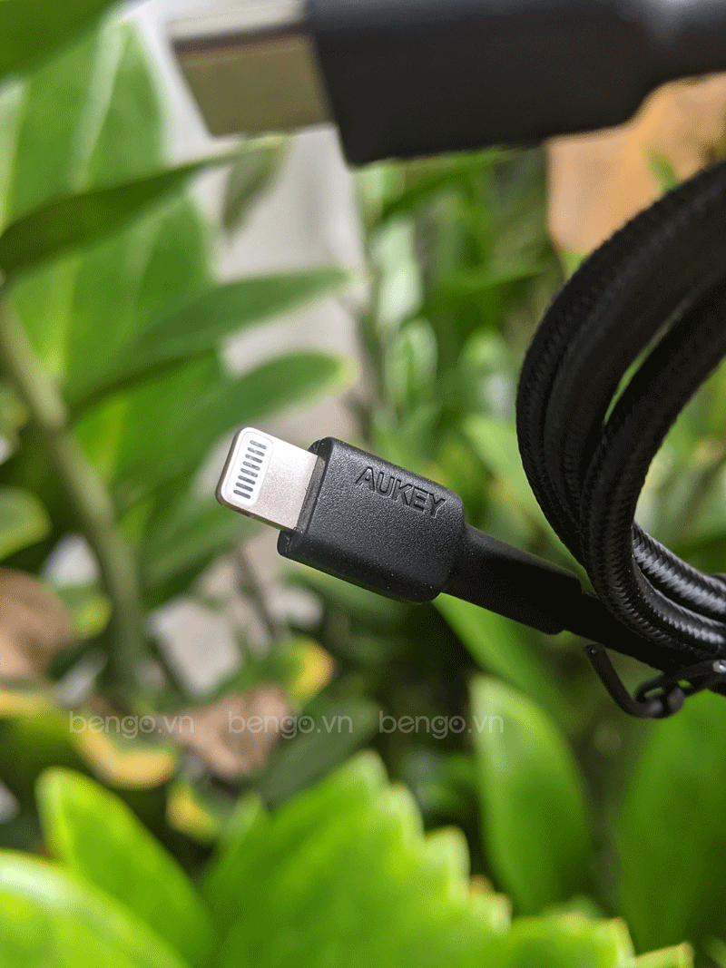 Cáp USB-C to Lightning MFi AUKEY 0.9m - CB-CL3