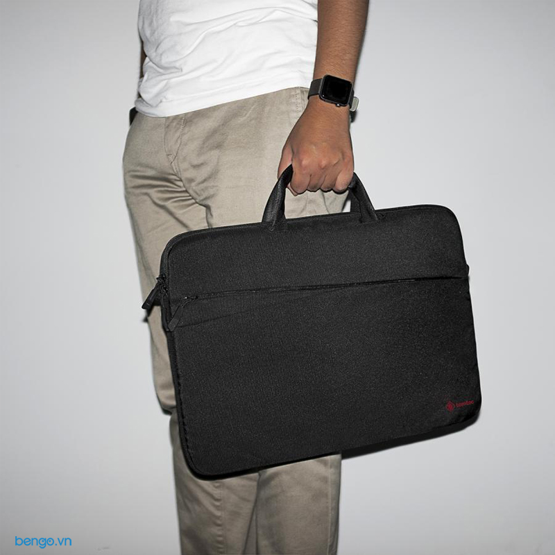 Túi xách chống sốc Macbook Pro 15" TOMTOC (USA) Messenger Bags