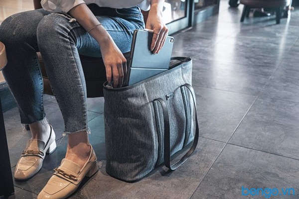 Túi xách TOMTOC (USA) Fashion and Stylish Tote Bag cho Ultrabook 15.4” - A48-E02