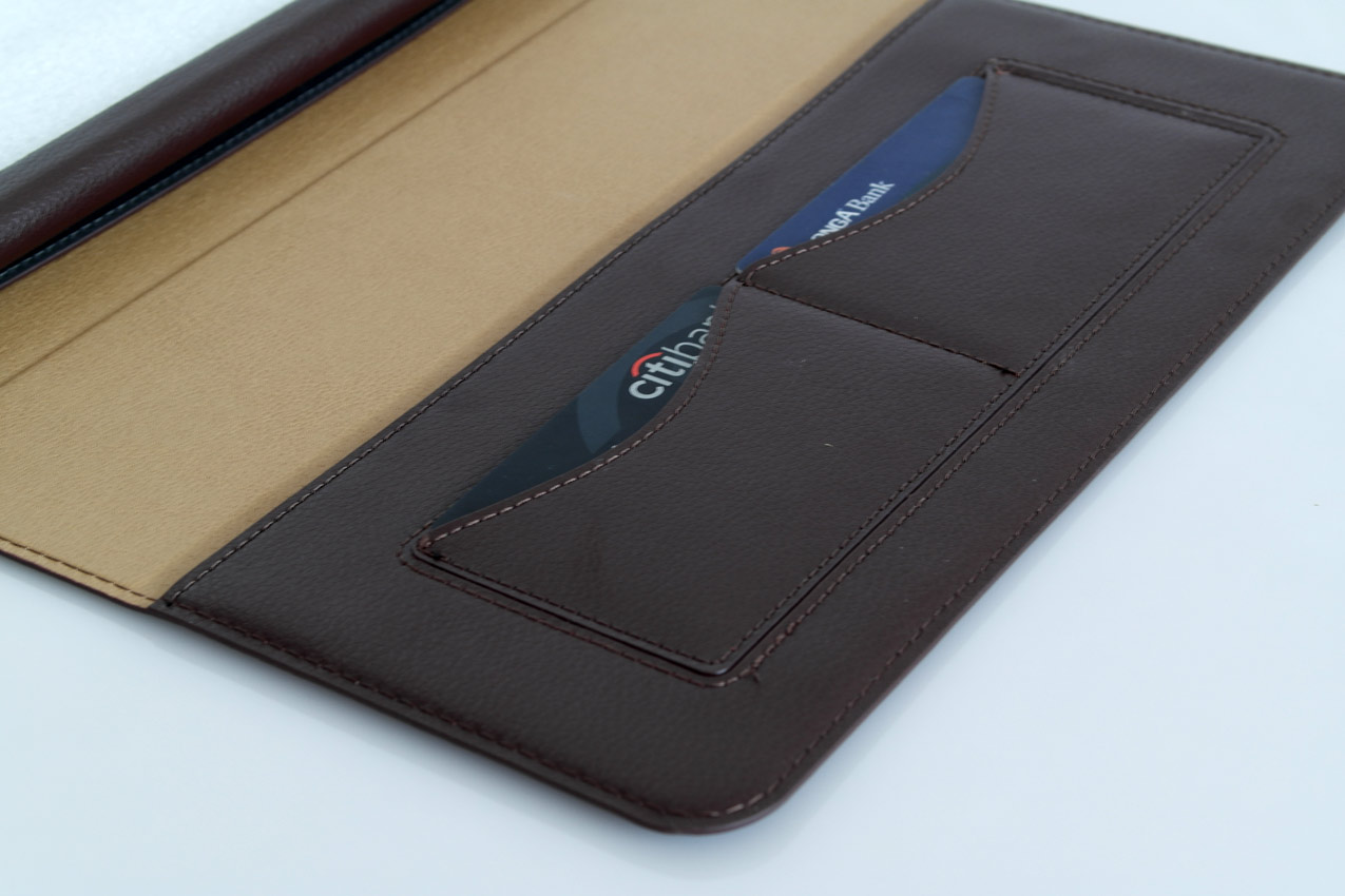 2 ngăn nhỏ tiện dụng để bạn có thể chứa namecard hoặc thẻ ATM bao da ipad air 2 hoco