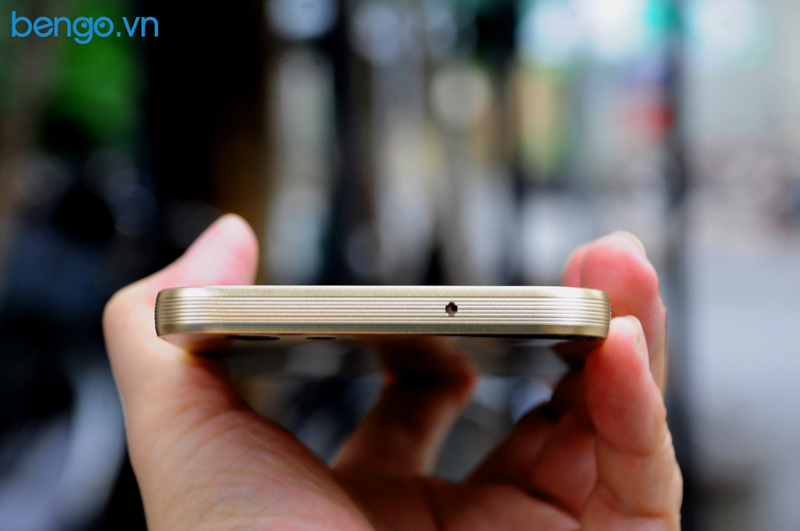 op-lung-vien-kim-loai-oppo-f1s-msvii op-lung-vien-kim-loai-oppo-f1s-msvii